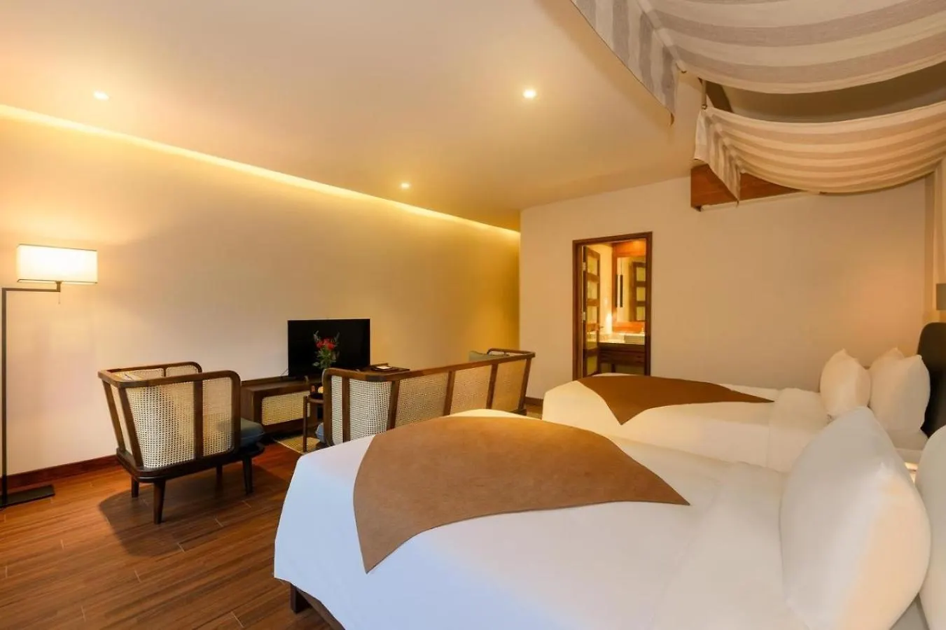 Hoi An Ocean Front Hotel 4*, Hoi An
