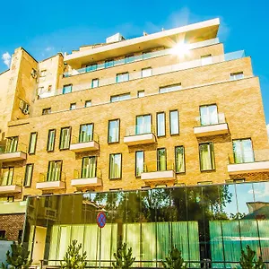 https://apt-central-carol-2.bucharesthotelsnow.com