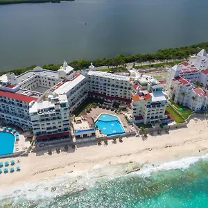 “magic Sunrise At Cancun” Cancún